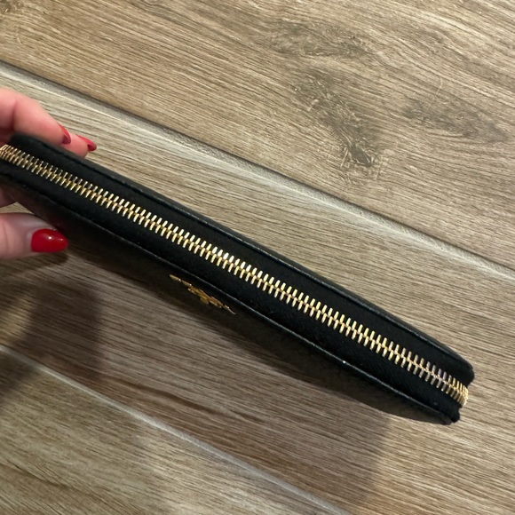 AUTHENTIC PRADA ZIPPER WALLET - Picture 7 of 7